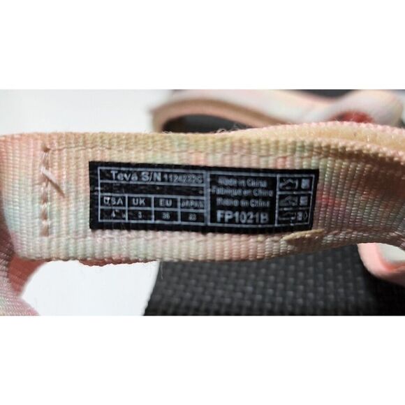 Teva Women's Original Universal Tie-Dye Sandal Size 4 - Picture 5 of 7